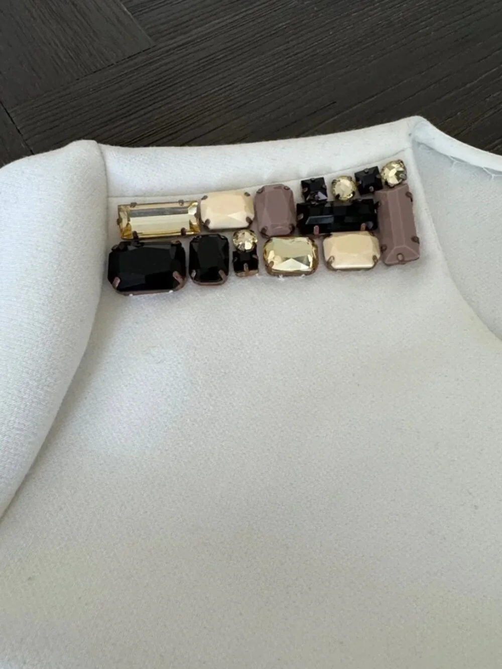 Kate Spade Embellished Shoulder Blouse Size 2 Ivory Cream Short Sleeve Top Jewel